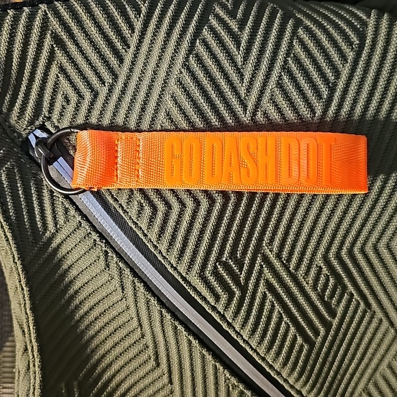 Olive Go Dash Dot tote/gym Infinity bag - Picture 8 of 12